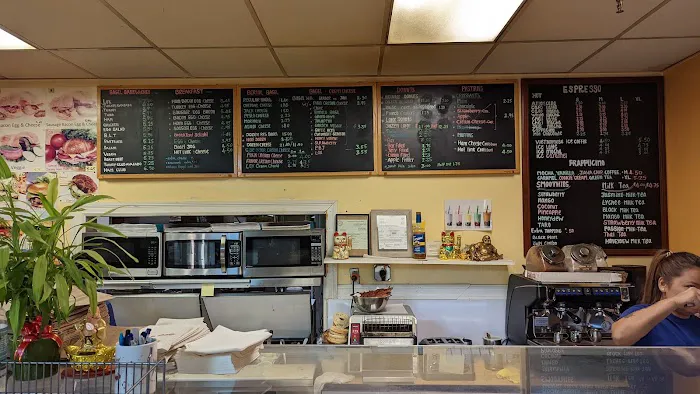 Bernal Bagels & Donuts Picture 1