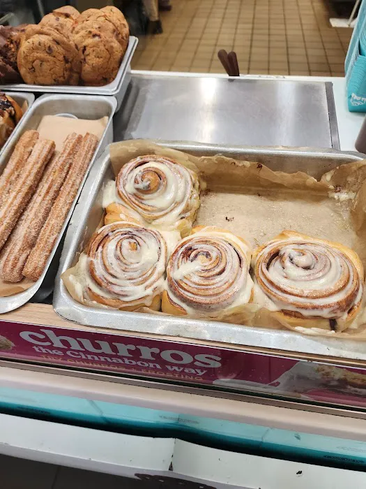 Cinnabon Picture 9