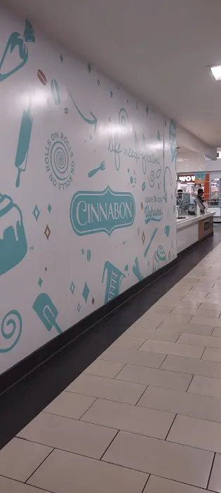 Cinnabon Picture 5