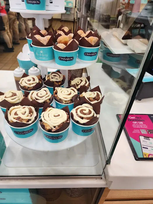 Cinnabon Picture 8