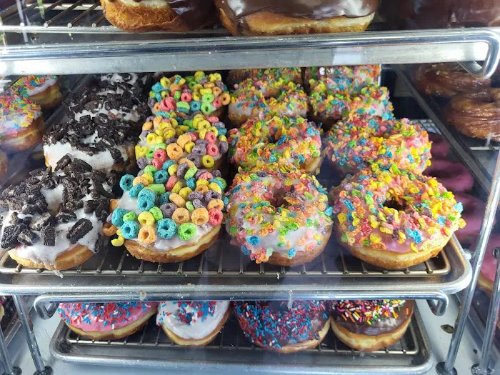 Chuck's Donuts Picture 3