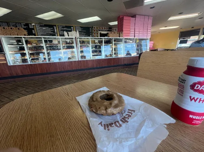 Chuck's Donuts Picture 2