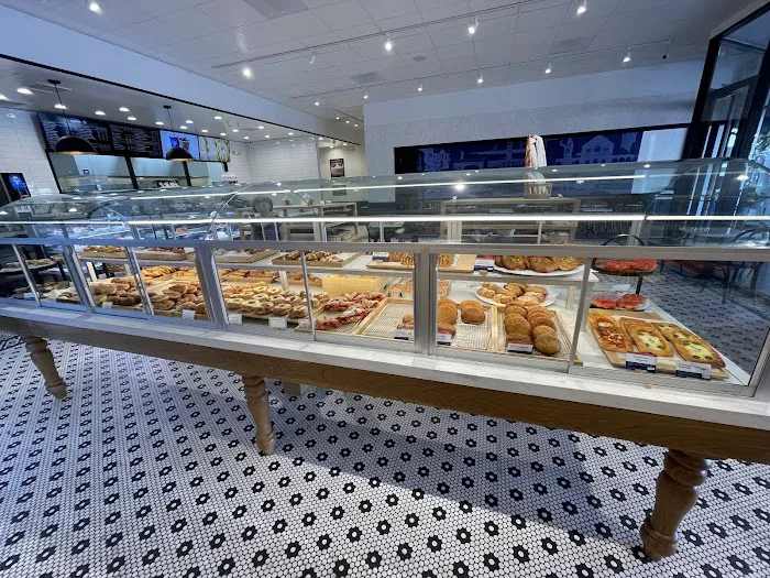 Paris Baguette Picture 10