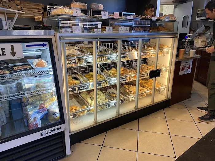House of Bagels Picture 5
