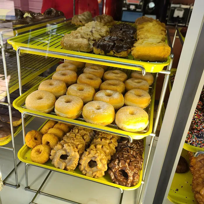 Chuck's Donuts Picture 5