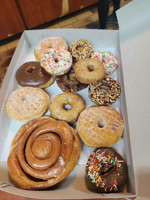 Chuck's Donuts Picture 10