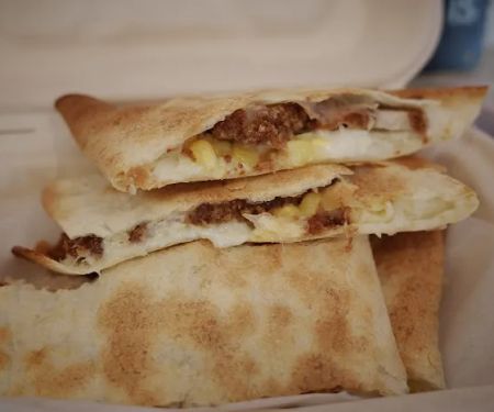 Jiro Cafe & Bakery
