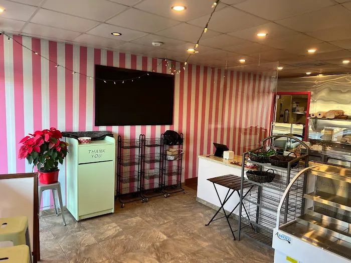 Jiro Cafe & Bakery Picture 7