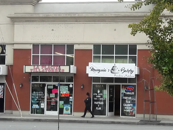 Munguia's Bakery Picture 6