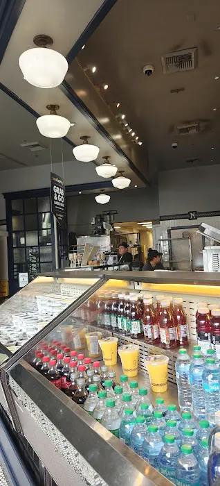 Noah's NY Bagels Picture 6
