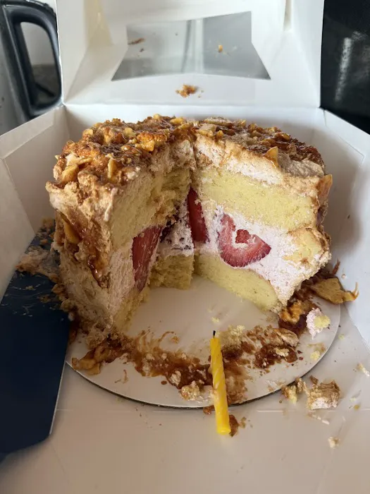 Claire's Crunch Cake Picture 10