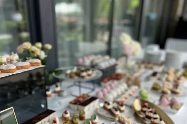 Dessee Bakery