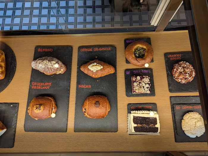 Twelvemonth Bakehouse Picture 7