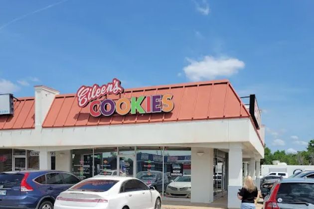 Eileen’s Colossal Cookies