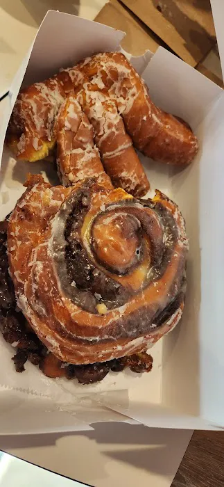 Polar Donuts Picture 3