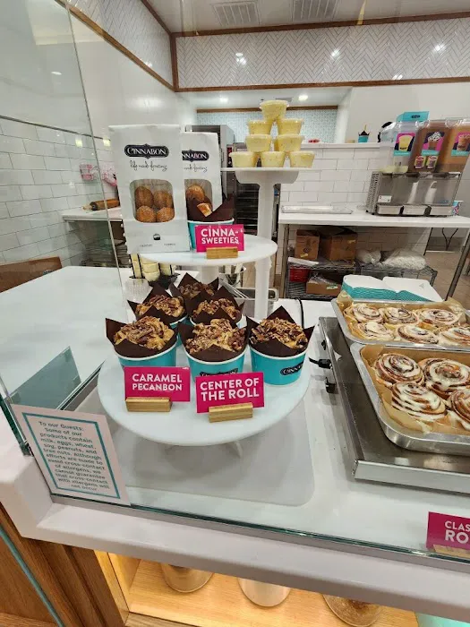 Cinnabon Picture 8