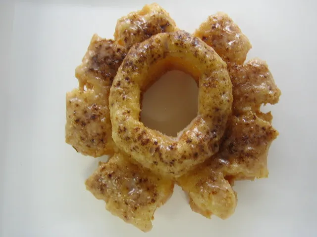 Donut Palace Picture 8
