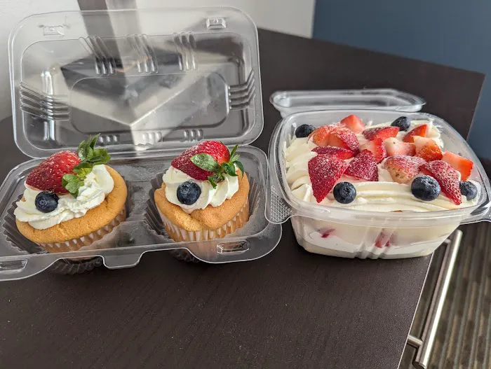 Ling's Cakery Picture 6
