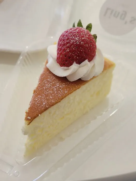 Ling's Cakery Picture 7