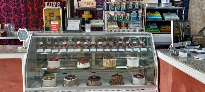 Leo's Cakery Picture 3