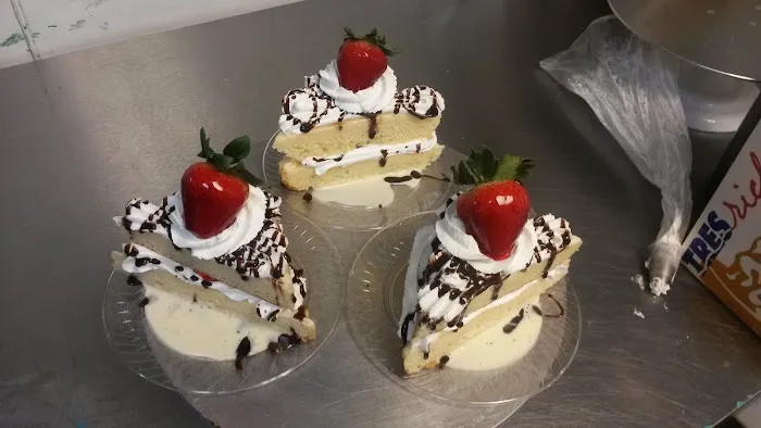 Leo's Cakery Picture 2