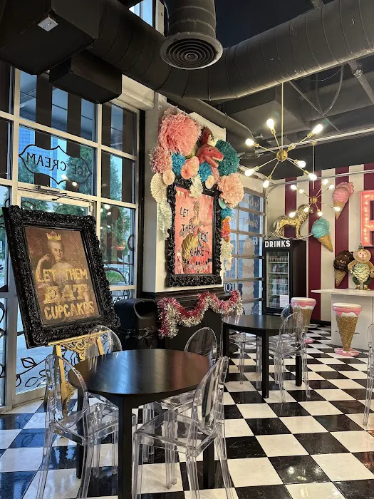 Pinkitzel Candy & Cupcakes Bricktown Picture 9