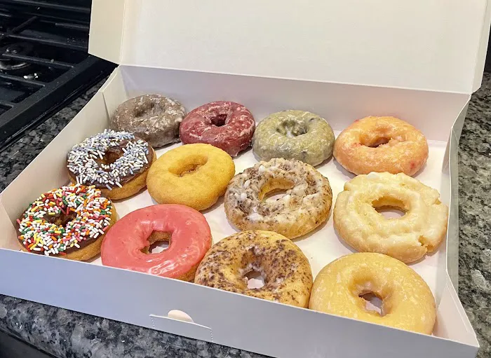 Sweet Mong Donuts and Bakery Picture 1