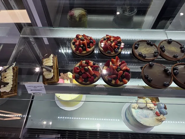 Ganache Patisserie Picture 4