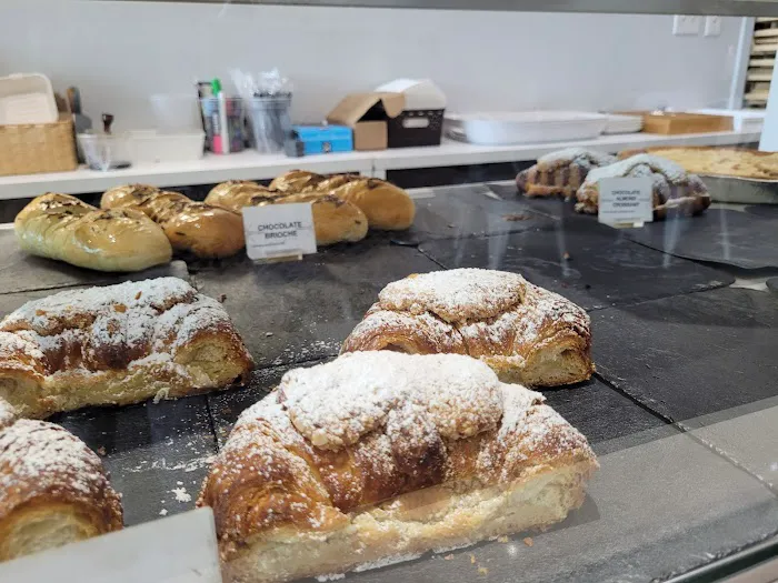 Ganache Patisserie Picture 8
