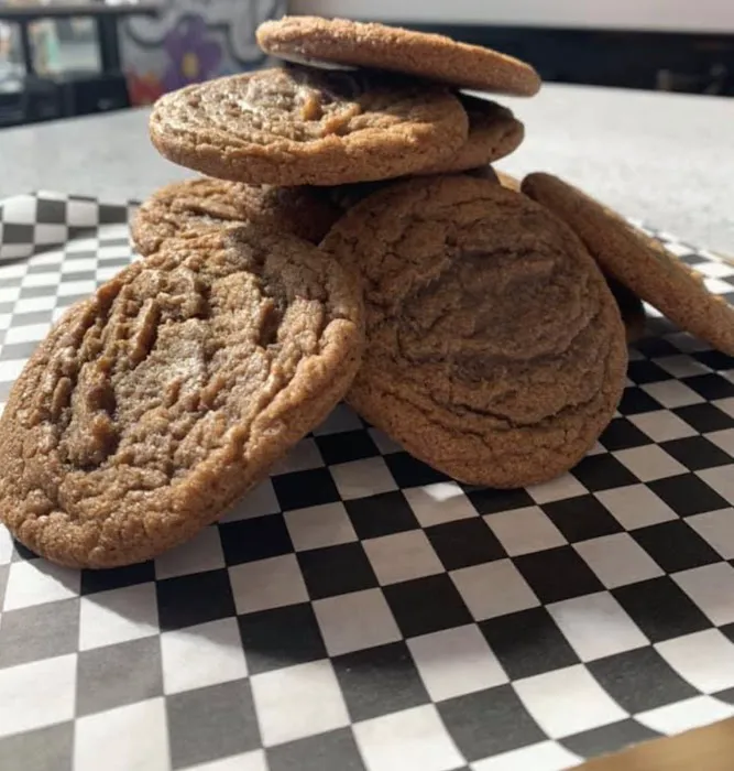 Cinnaholic Picture 4