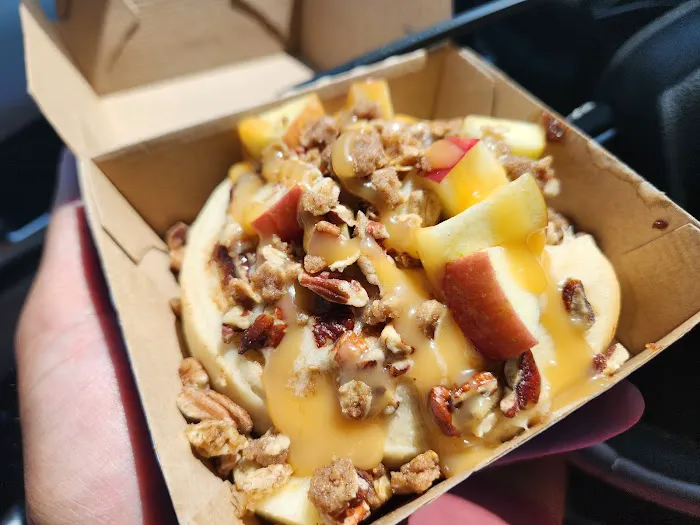 Cinnaholic Picture 9