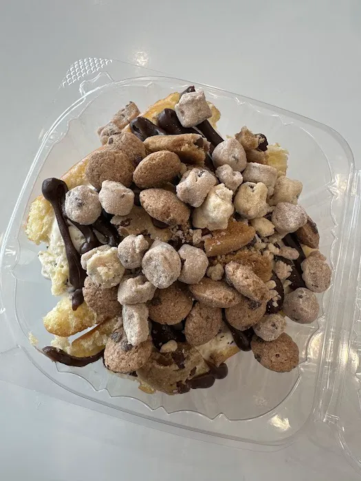 Yonutz Donuts and Ice Cream - Oklahoma City Picture 2