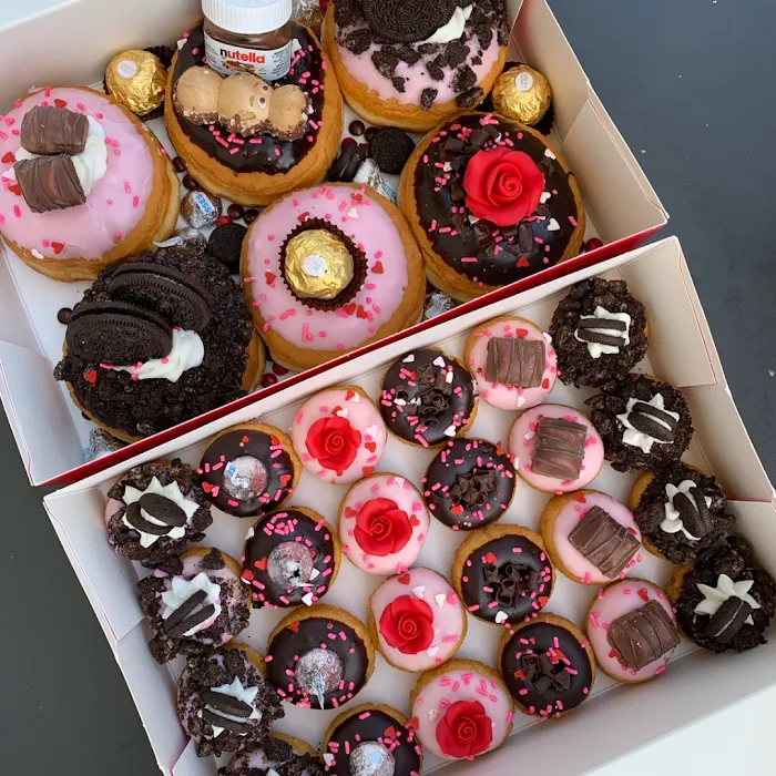 Yonutz Donuts and Ice Cream - Yukon Oklahoma Picture 6