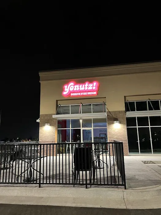 Yonutz Donuts and Ice Cream - Yukon Oklahoma Picture 1