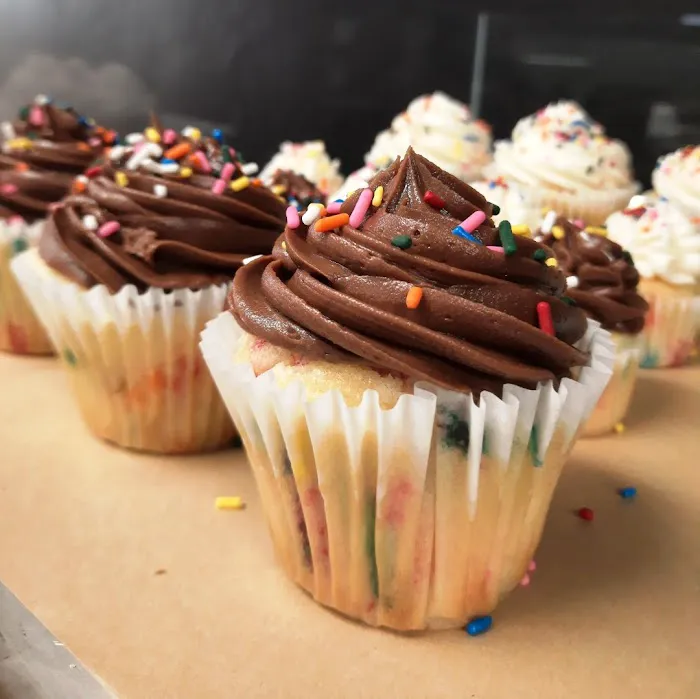 Cups N Cakes Picture 7