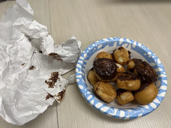 Daylight Donuts Picture 2