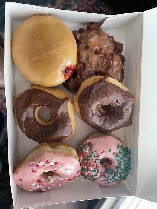 Daylight Donuts Picture 6