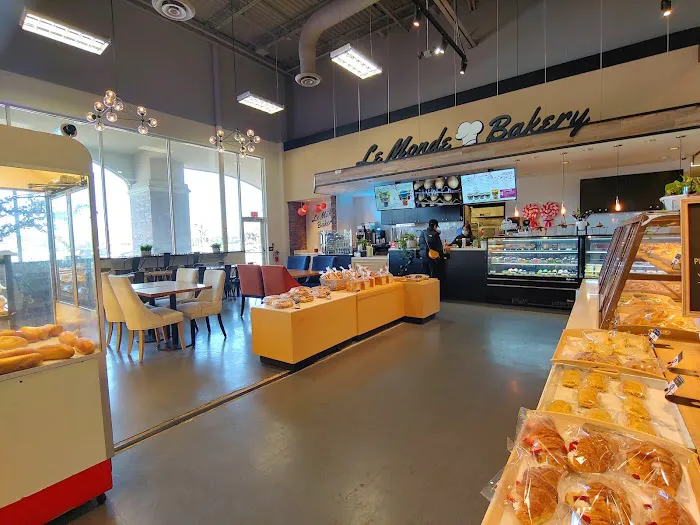 Lé Monde bakery Picture 2