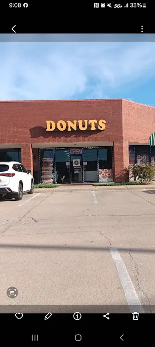 5 Star Donuts Picture 3