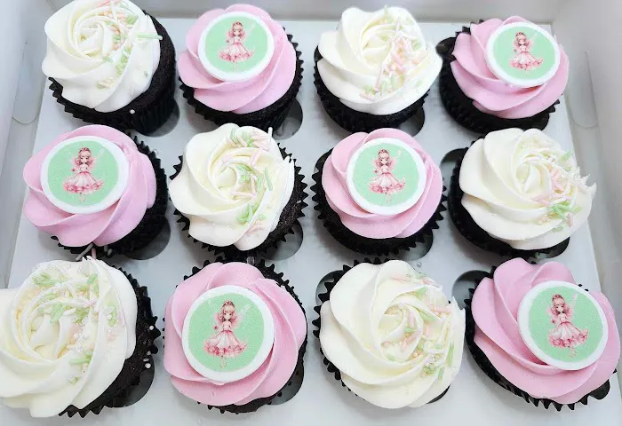 Jen's Irresistible Cakes LLC Picture 6