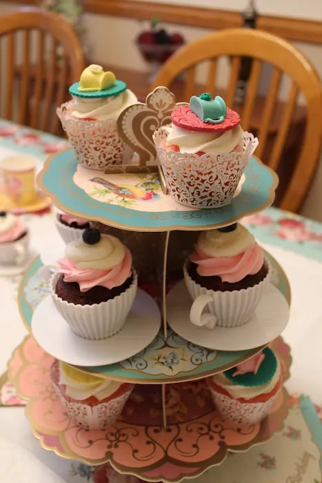 Jen's Irresistible Cakes LLC Picture 9