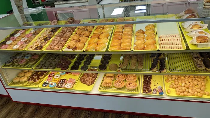 Santa Fe Donuts Picture 9