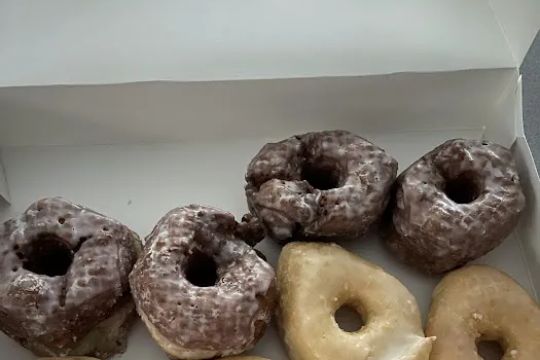 Donut Palace & Kolache
