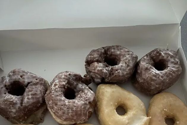 Donut Palace & Kolache