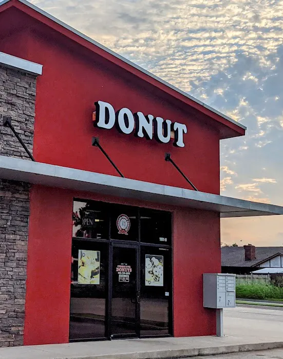 Cinnamon River Donuts Picture 10