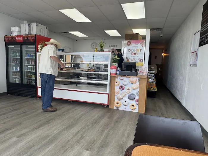 Daniel's Donuts Picture 9