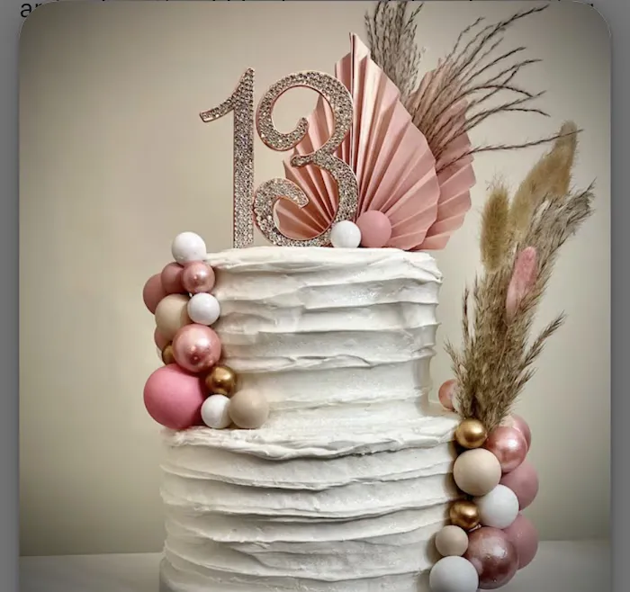 Sisters cakes and bouquets Picture 3