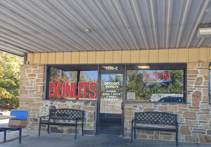 Daylight Donuts Choctaw Picture 4