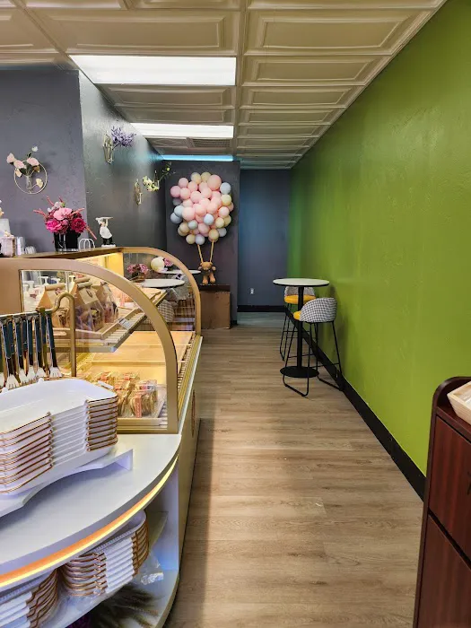 Opuluck Cafe Picture 10