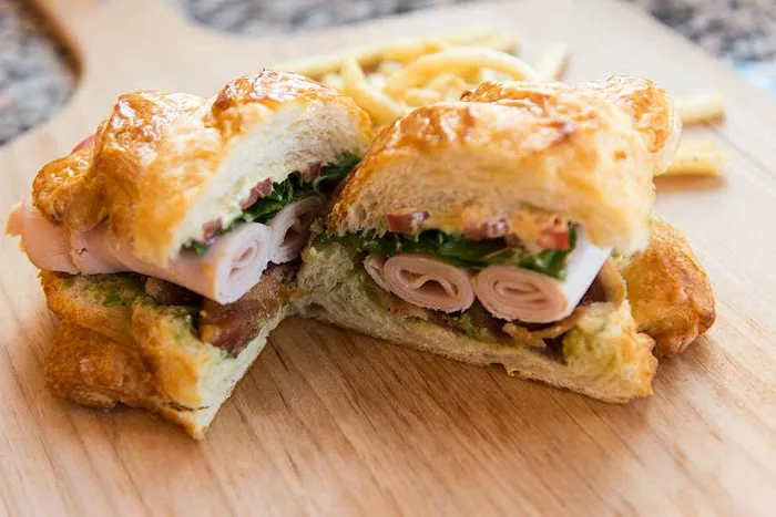 La Baguette Bakery & Cafe Picture 10